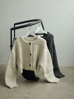 <img class='new_mark_img1' src='https://img.shop-pro.jp/img/new/icons14.gif' style='border:none;display:inline;margin:0px;padding:0px;width:auto;' />anuke<br>Cable Knit Cardigan<br>