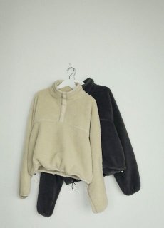 anuke<br>Boa Blouson<br>