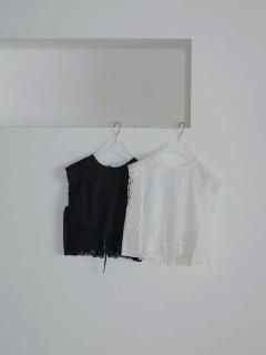 <img class='new_mark_img1' src='https://img.shop-pro.jp/img/new/icons60.gif' style='border:none;display:inline;margin:0px;padding:0px;width:auto;' />anuke<br>Cutwork Box Blouse<br>