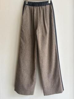 <img class='new_mark_img1' src='https://img.shop-pro.jp/img/new/icons14.gif' style='border:none;display:inline;margin:0px;padding:0px;width:auto;' />GREED<BR>KASURI Knot Slub Tweed Pants< BR>