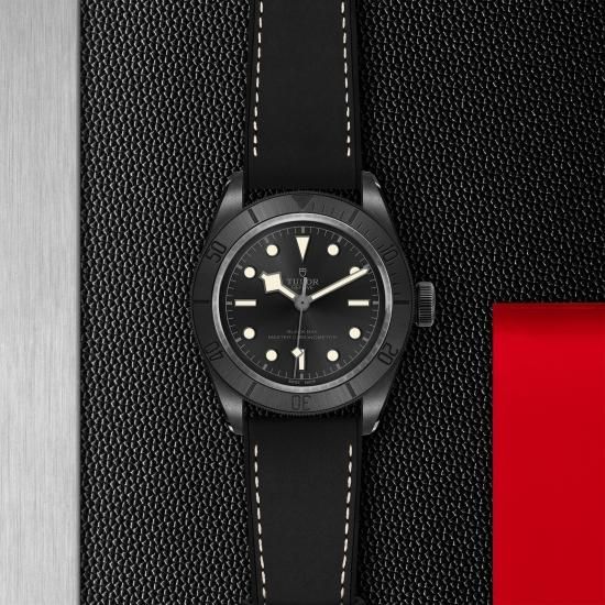 TUDOR チューダー】ブラックベイセラミック M79210CNU-0001
