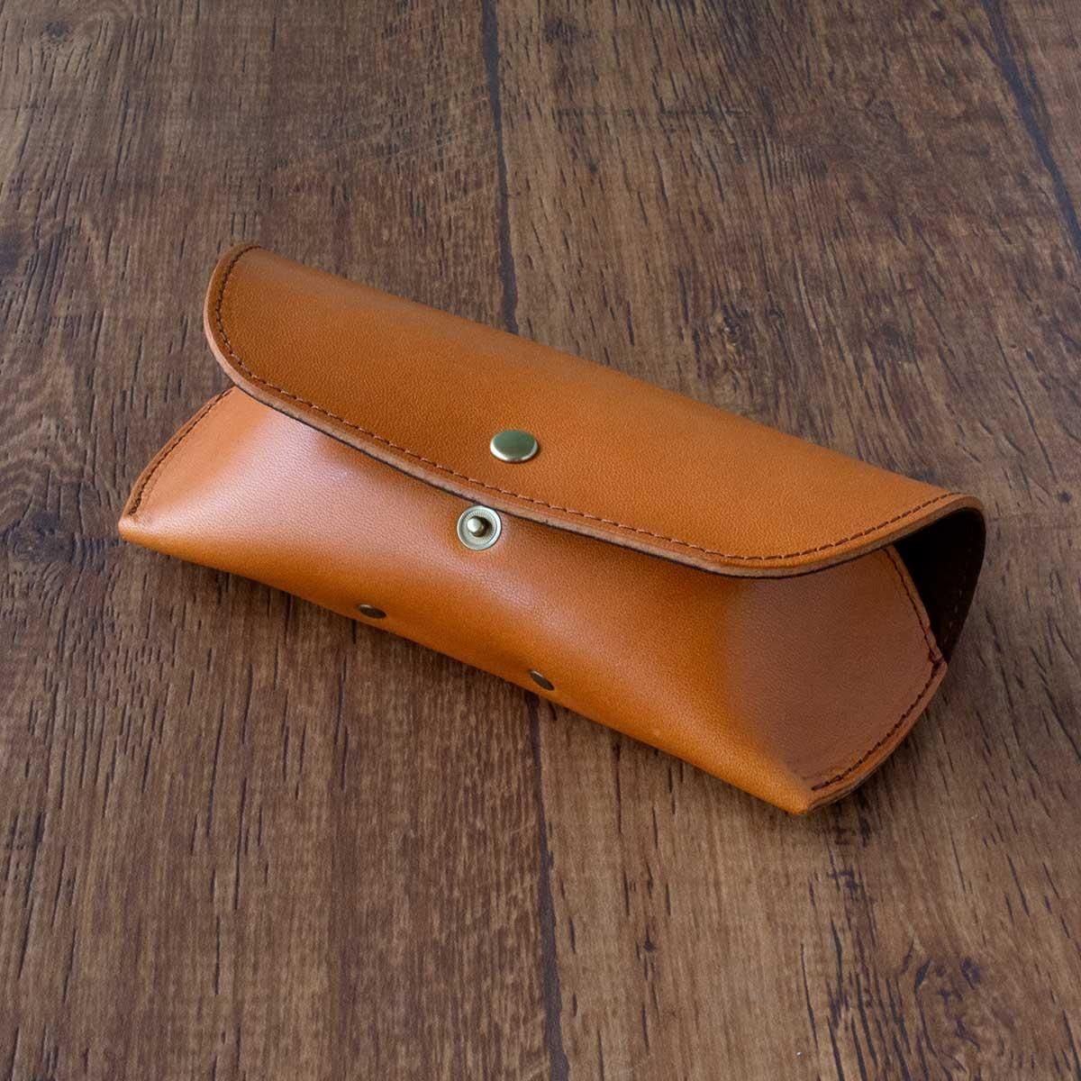 CHANEL ベージュ レザー メガネケース 10番台 2006年製 三つ折り財布 コンパクト ココマークボタン W