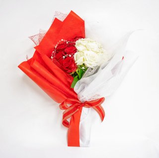 [成人祝い/成人式]パールリボンロッソビアンコローズ バラの花束 紅白 20本