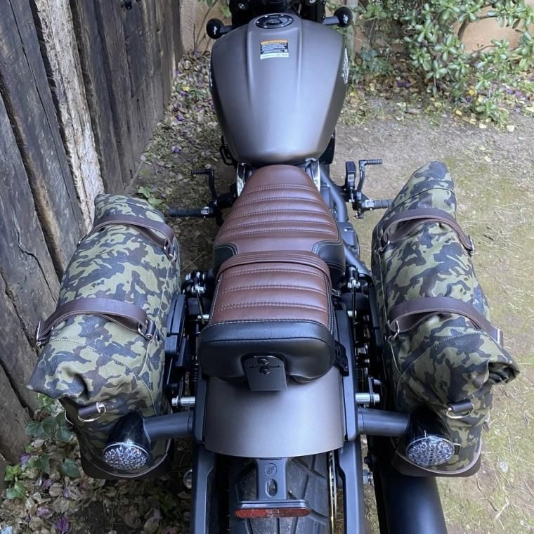 トライアンフ 純正サイドバッグサポート トライアンフ サイドバッグ 純正オプション