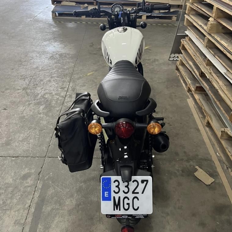 GIVI ハンター350 サイドバッグサポート TMT9056 （Bracket for