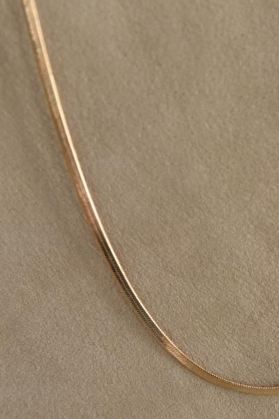 genteel snake-necklace