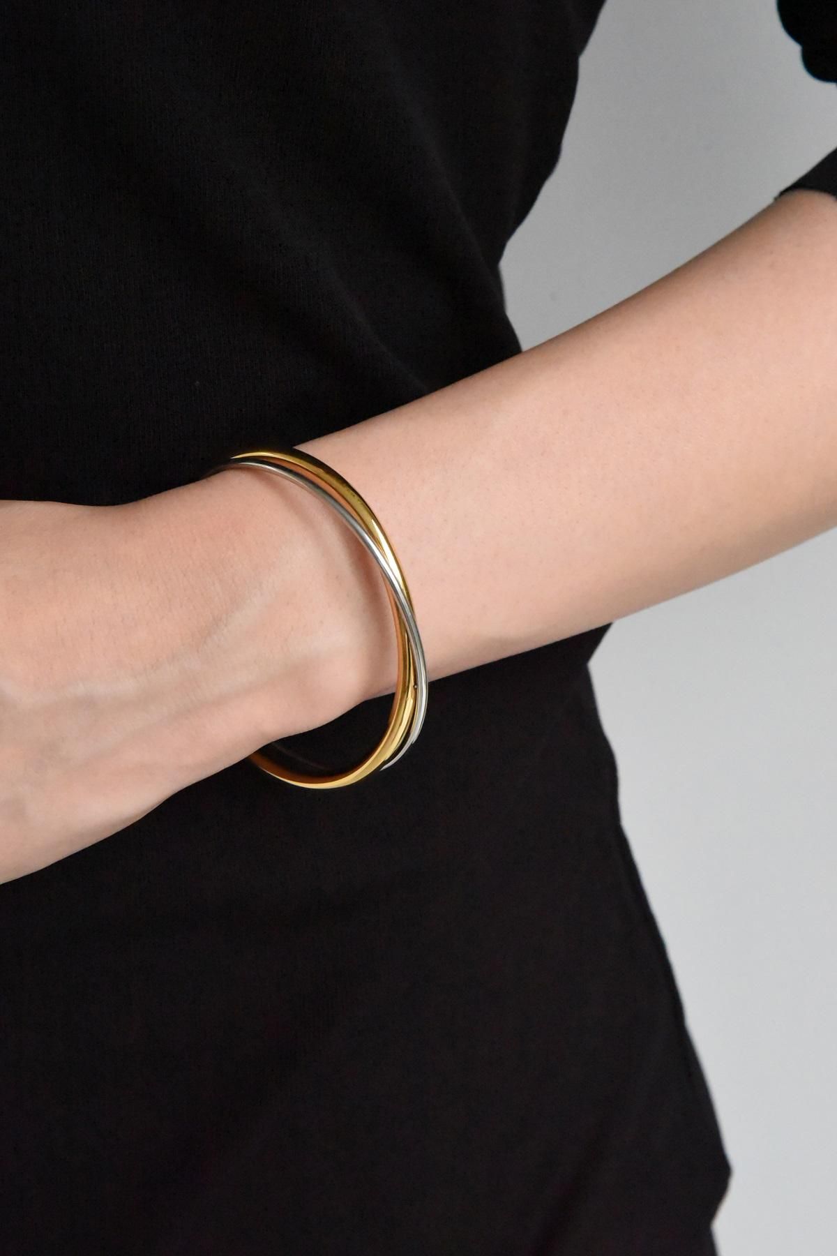 Silent Line Bangle