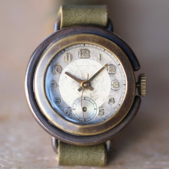 ビンテージ文字盤の腕時計