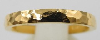 純金鍛造リング 平打ち テクスチャー�  幅2.5mm　※表記価格は最大サイズの場合の価格です。