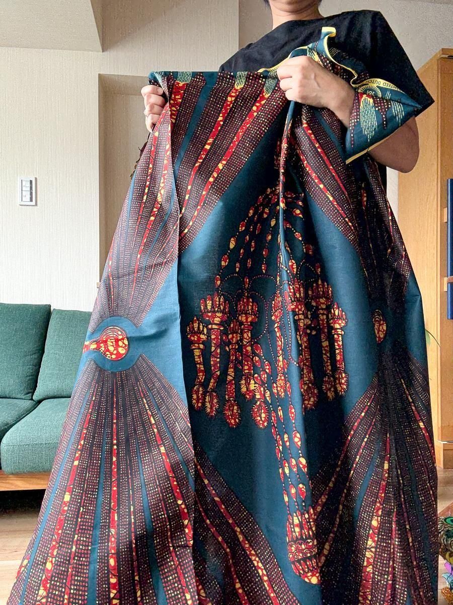 アフリカ　工芸品　布 送料無料：ギニア製 マリア柄フォーレーサクレー布 ・アフリカ布