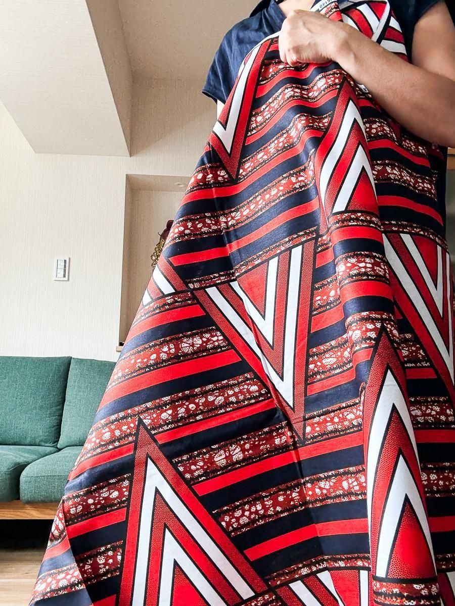 アフリカ　工芸品　布 送料無料：ギニア製 マリア柄フォーレーサクレー布 ・アフリカ布