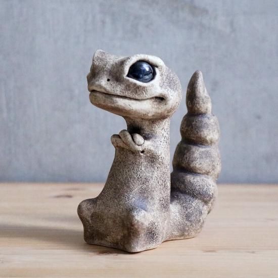 k0923601 はにわ 土 置物 オブジェ 埴輪 ひっぱっ レプリカ