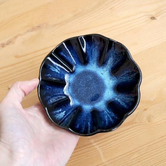 小石原焼 菊皿 丸皿 小皿 12.0cm 選べるカラー2色 秀山窯 日本製 小石原焼 菊皿 丸皿 小皿 12.0cm 選べるカラー2色 秀山窯 日本製