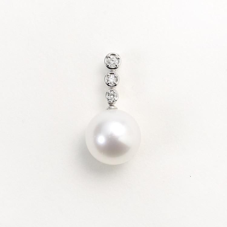 K18WG 白蝶真珠ダイヤモンドペンダントトップ - PEARL SEIWA K18WG 白蝶真珠ダイヤモンドペンダントトップ - PEARL SEIWA