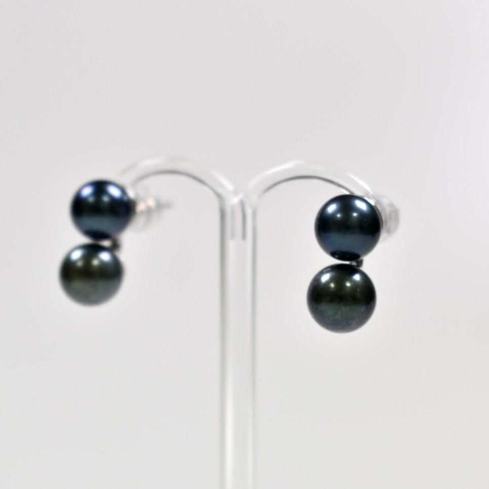 SV/K14WG アコヤ真珠 ブルーカラー(トリート) & グリーンカラー(トリート) ピアス