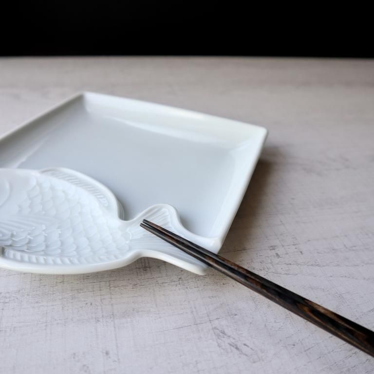 魚皿鯛－トトザラー白磁 - 陶舗サノヤ「オンラインストア」