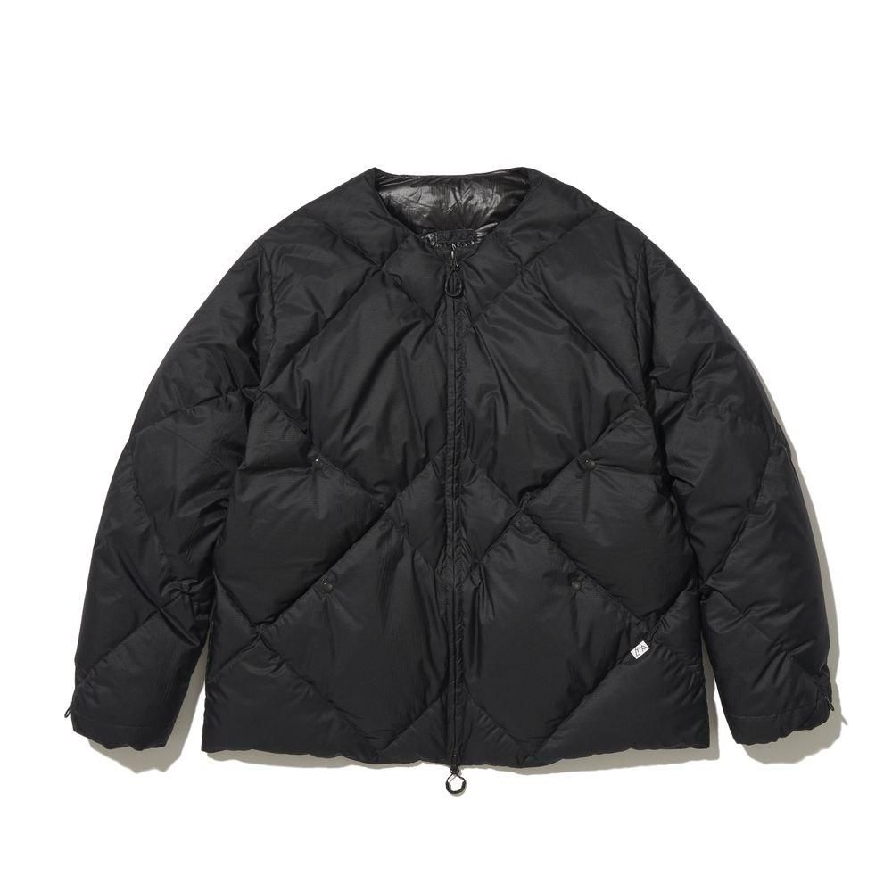 LAST 1】CMF OUTDOOR GARMENT「CMF DOWN CREW - ノーカラー LAST 1】CMF OUTDOOR GARMENT「CMF DOWN CREW - ノーカラー