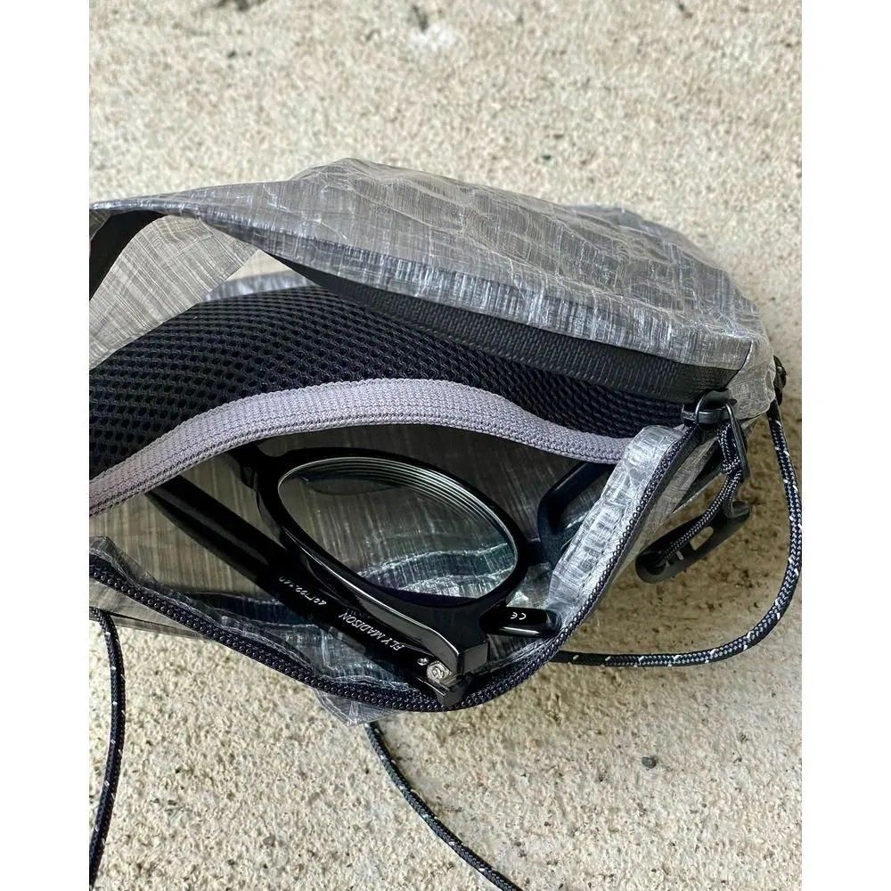 LAST 1】CMF OUTDOOR GARMENT「SMART PAC DYNEEMA - ミニ LAST 1】CMF OUTDOOR GARMENT「SMART PAC DYNEEMA - ミニ
