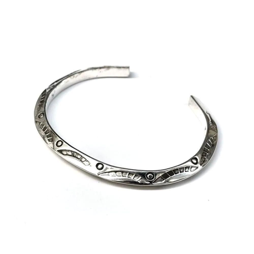 MNR Apparel「ETHNIC BANGLE (BOW STAMP) - バングル」 - Mate-N-Raw