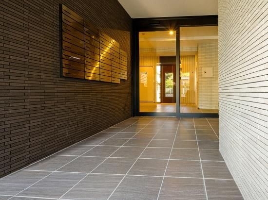 クラレット｜600×300平（壁・内床用マットタイプ） - タイルメーカー