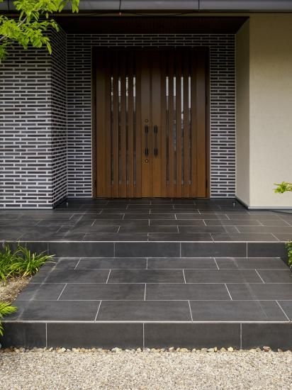 ででこ デフィ2｜ざらつきが少なくお掃除がしやすい600×300平タイルの