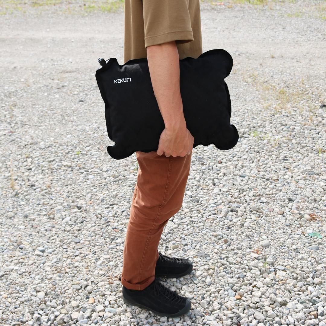 KAKURI インフレーターピロー 収納袋付き （約42×30cm 厚さ12cm