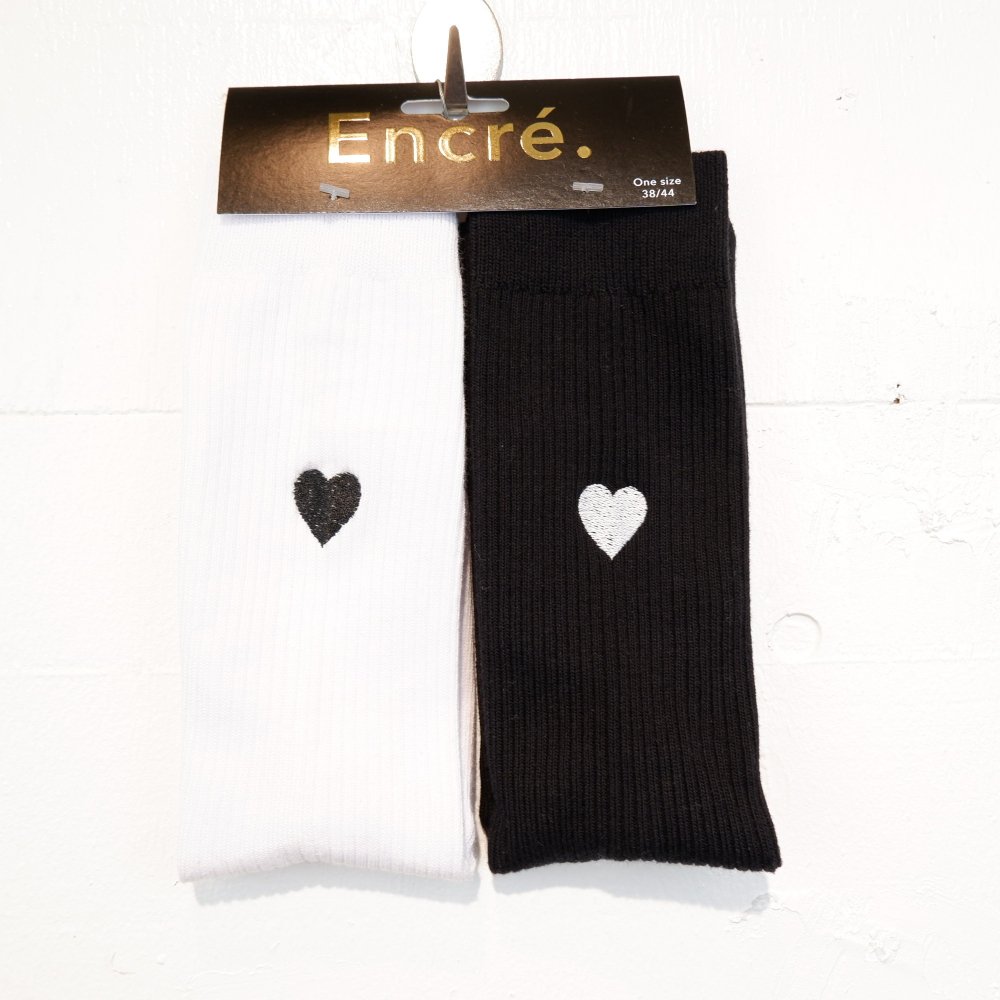 <img class='new_mark_img1' src='https://img.shop-pro.jp/img/new/icons1.gif' style='border:none;display:inline;margin:0px;padding:0px;width:auto;' />【ENCRE】 heart socks