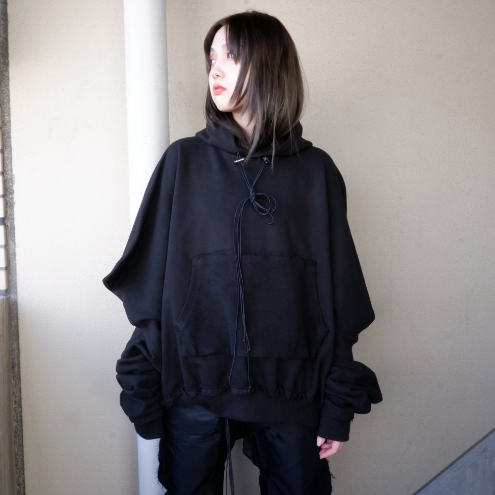 <img class='new_mark_img1' src='https://img.shop-pro.jp/img/new/icons1.gif' style='border:none;display:inline;margin:0px;padding:0px;width:auto;' />【ASPARAGUS】SQUARE SHOULDER HOODIE