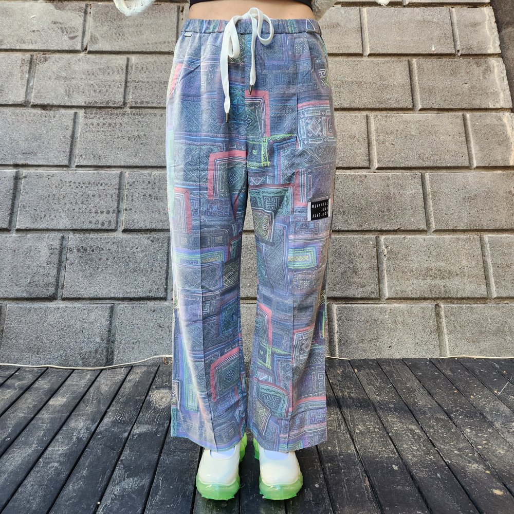 <img class='new_mark_img1' src='https://img.shop-pro.jp/img/new/icons1.gif' style='border:none;display:inline;margin:0px;padding:0px;width:auto;' />【JUVENILE HALL ROLLCALL】  LOUNGE VMP PANTS/ NAVY