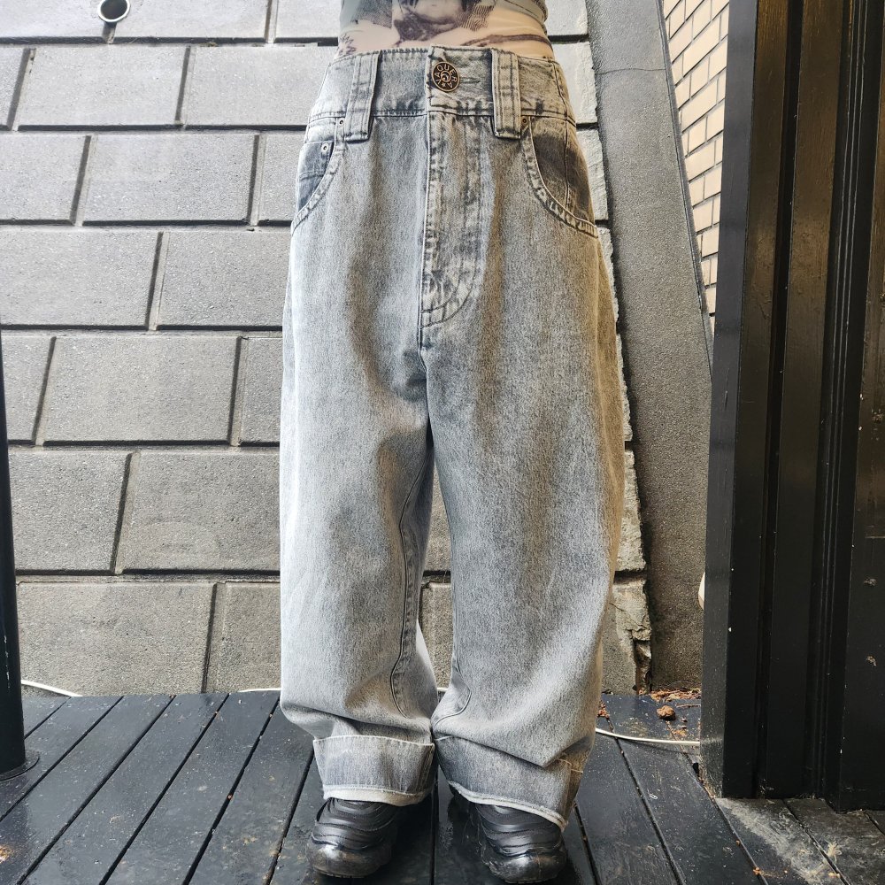 <img class='new_mark_img1' src='https://img.shop-pro.jp/img/new/icons1.gif' style='border:none;display:inline;margin:0px;padding:0px;width:auto;' />VAQUERAWOMENS BABY JEANS