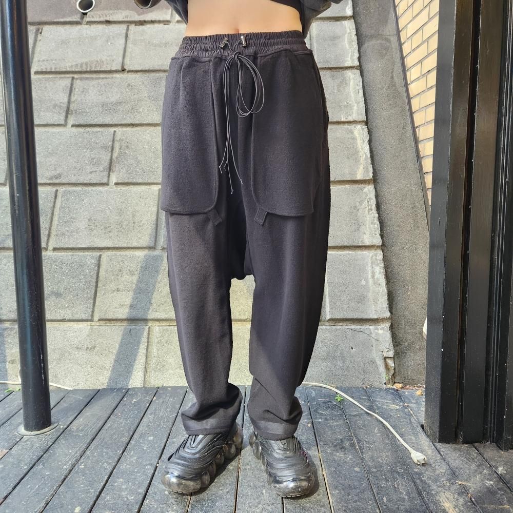 ASPARAGUS INSIDE OUT BAGGY PANTS (BLACK)