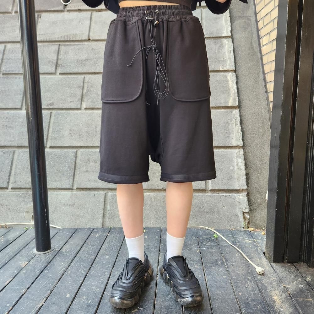 ASPARAGUS INSIDE OUT BAGGY SHORT PANTS (BLACK)