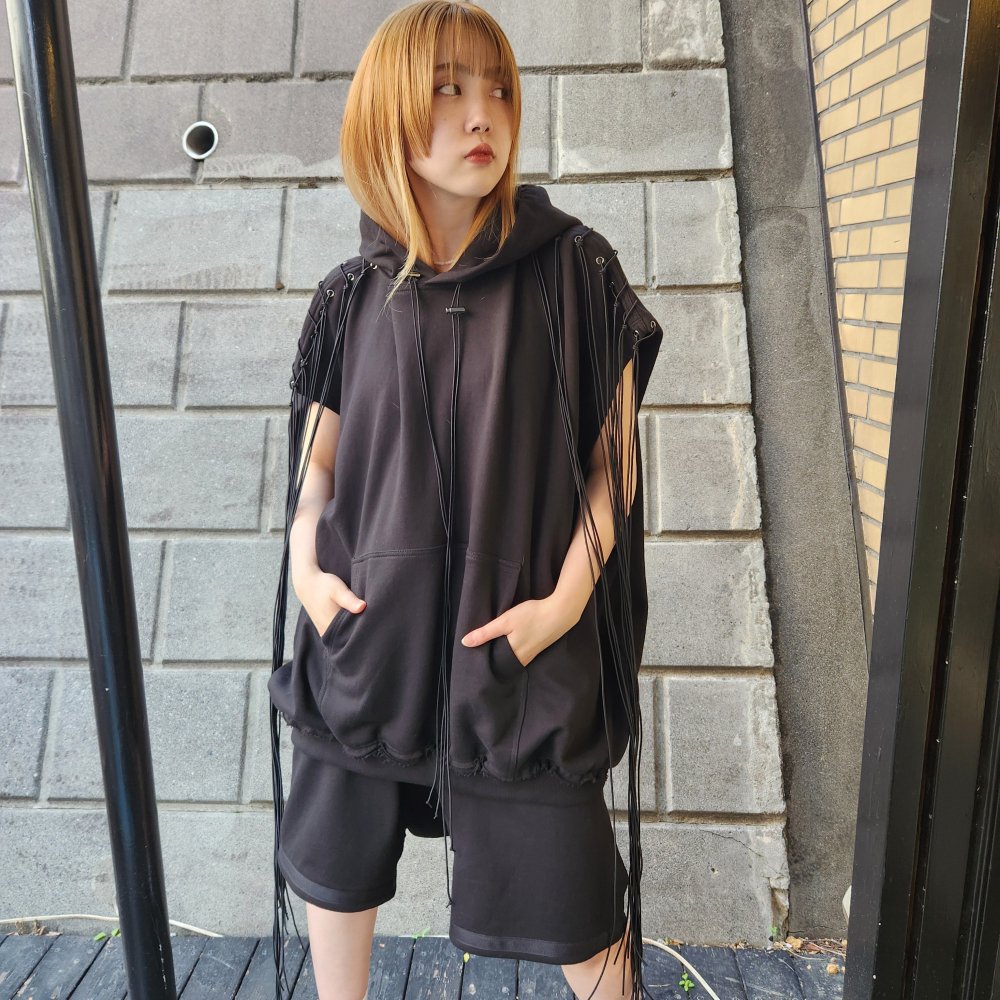 <img class='new_mark_img1' src='https://img.shop-pro.jp/img/new/icons1.gif' style='border:none;display:inline;margin:0px;padding:0px;width:auto;' />ASPARAGUS SLEEVELESS SHOULDER STRING HOODIEGRAY