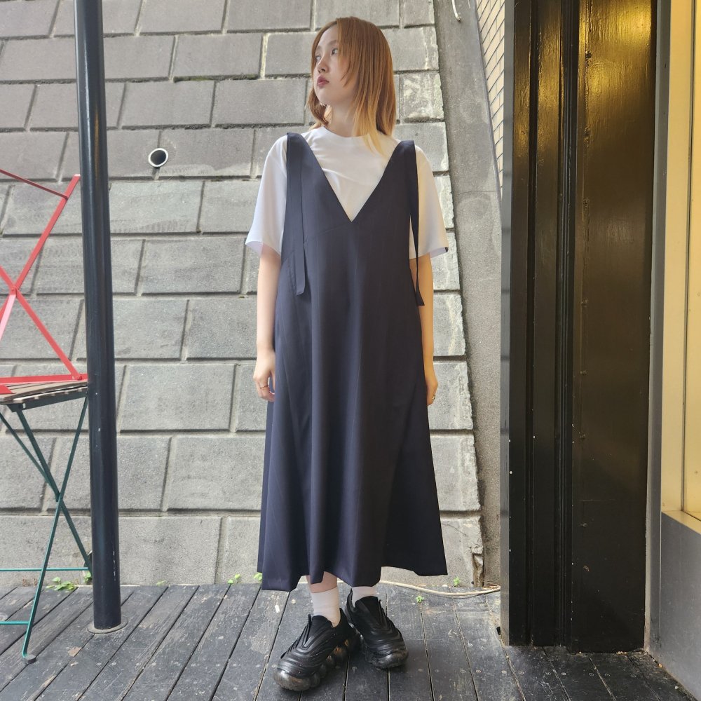 <img class='new_mark_img1' src='https://img.shop-pro.jp/img/new/icons1.gif' style='border:none;display:inline;margin:0px;padding:0px;width:auto;' />UJOH Shoulder Strap Flare Dress