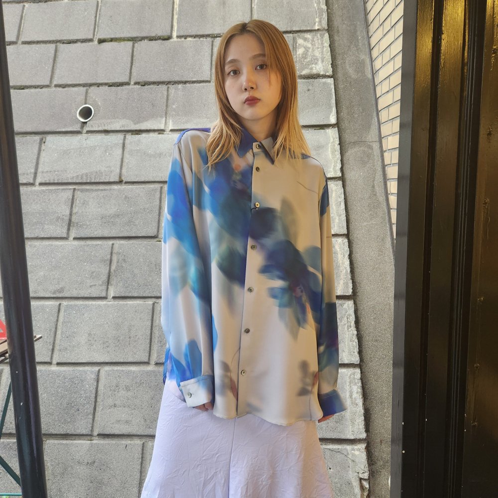 <img class='new_mark_img1' src='https://img.shop-pro.jp/img/new/icons1.gif' style='border:none;display:inline;margin:0px;padding:0px;width:auto;' />UJOH Regular Collar Shirt (GRAY BLUE