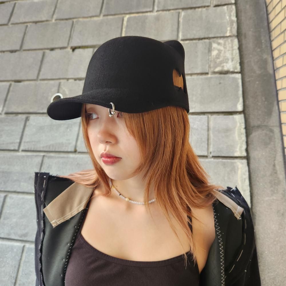 <img class='new_mark_img1' src='https://img.shop-pro.jp/img/new/icons1.gif' style='border:none;display:inline;margin:0px;padding:0px;width:auto;' />BODYSONG.EAR WOOL CAP
