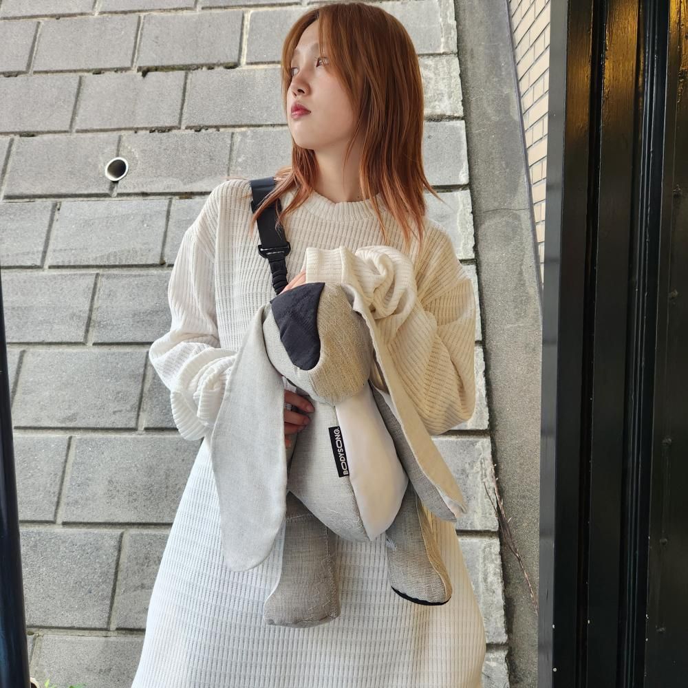<img class='new_mark_img1' src='https://img.shop-pro.jp/img/new/icons1.gif' style='border:none;display:inline;margin:0px;padding:0px;width:auto;' />BODYSONG.STUFFED BAG/RABBIT(GRAY)