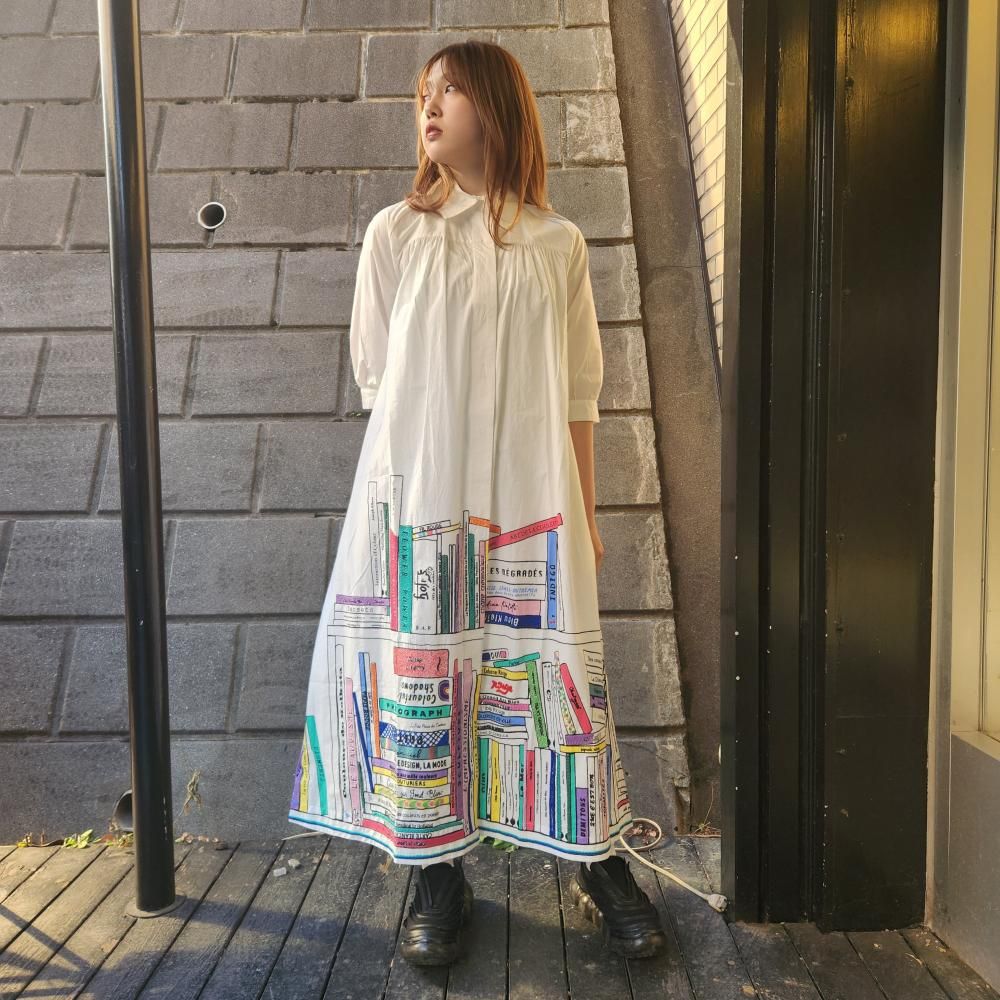 <img class='new_mark_img1' src='https://img.shop-pro.jp/img/new/icons1.gif' style='border:none;display:inline;margin:0px;padding:0px;width:auto;' />mii EMBROIDERED SHORT SLEEVE BUTTONED DRESS