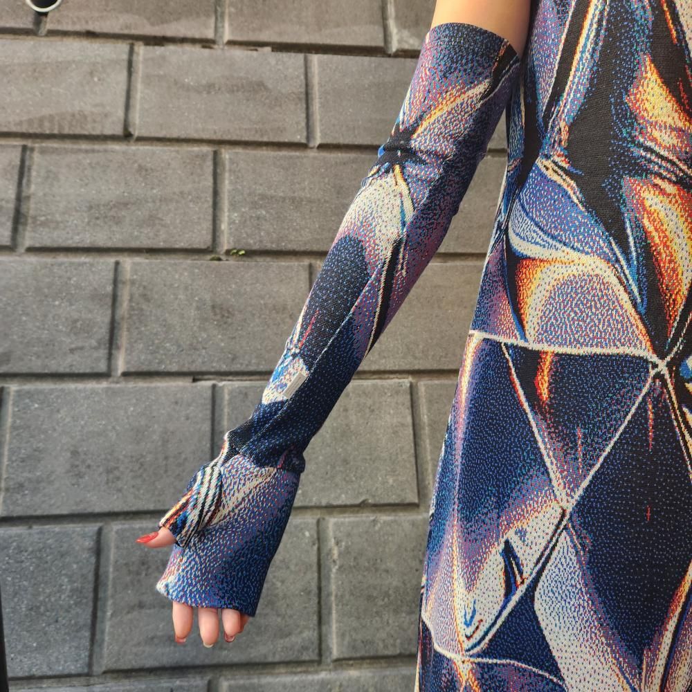 <img class='new_mark_img1' src='https://img.shop-pro.jp/img/new/icons1.gif' style='border:none;display:inline;margin:0px;padding:0px;width:auto;' />HATRAWINKER KNIT ARM COVERS(DARK)