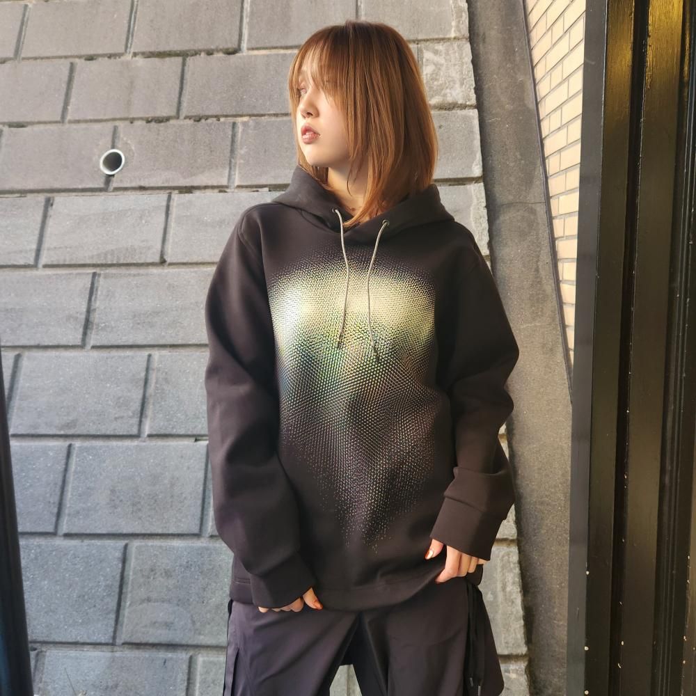 <img class='new_mark_img1' src='https://img.shop-pro.jp/img/new/icons1.gif' style='border:none;display:inline;margin:0px;padding:0px;width:auto;' />HATRATEAR HOODIE(BLACK)
