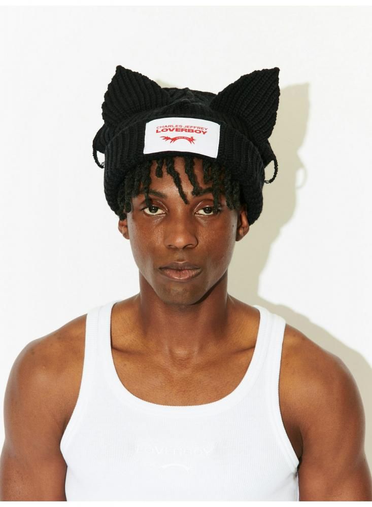 <img class='new_mark_img1' src='https://img.shop-pro.jp/img/new/icons1.gif' style='border:none;display:inline;margin:0px;padding:0px;width:auto;' />CHARLES JEFFEREY LOVERBOYCHUNKY EARS BEANIE(BLACK)