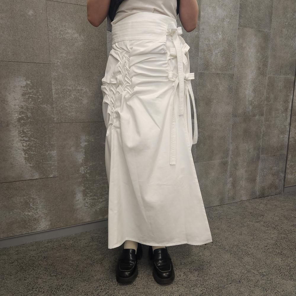 <img class='new_mark_img1' src='https://img.shop-pro.jp/img/new/icons1.gif' style='border:none;display:inline;margin:0px;padding:0px;width:auto;' />CREATE CLAIRHAKAMA WRAP SKIRT(WHITE)