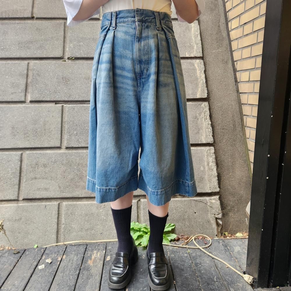 BASE MARK WIDE HALF DENIM