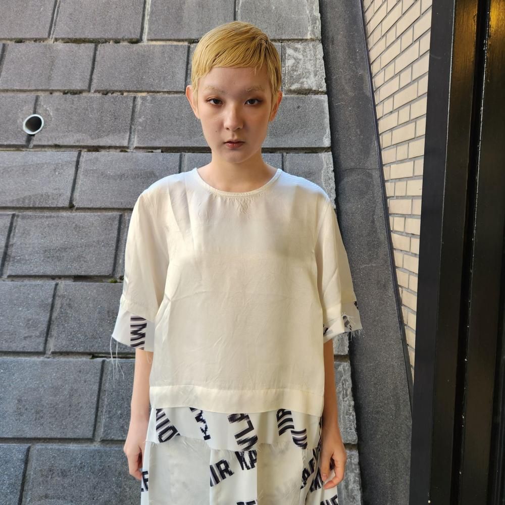 <img class='new_mark_img1' src='https://img.shop-pro.jp/img/new/icons1.gif' style='border:none;display:inline;margin:0px;padding:0px;width:auto;' />VLADIMIR KARALEEV  LAYER TEE