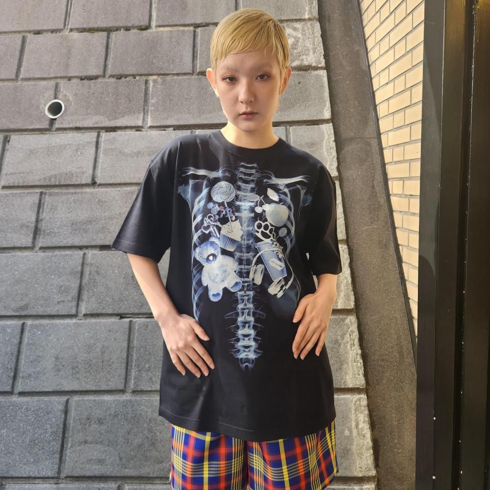 <img class='new_mark_img1' src='https://img.shop-pro.jp/img/new/icons1.gif' style='border:none;display:inline;margin:0px;padding:0px;width:auto;' />WATARU TOMINAGAPRINTED T-SHIRT