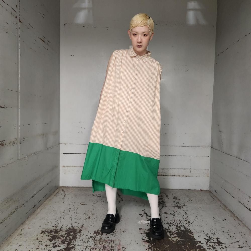 <img class='new_mark_img1' src='https://img.shop-pro.jp/img/new/icons16.gif' style='border:none;display:inline;margin:0px;padding:0px;width:auto;' />40%OFFCABINETNO SLEEVE DRESS(GREEN) 