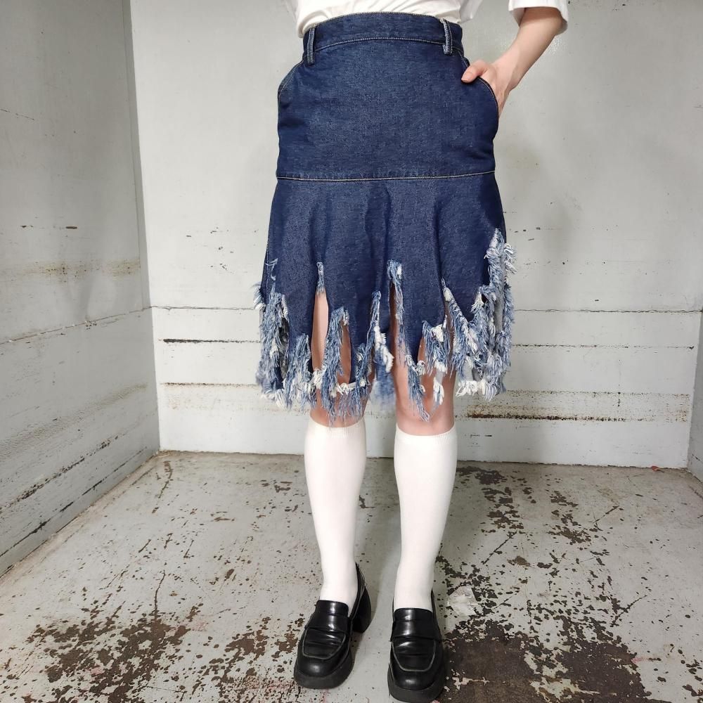 <img class='new_mark_img1' src='https://img.shop-pro.jp/img/new/icons16.gif' style='border:none;display:inline;margin:0px;padding:0px;width:auto;' />70%OFFKSENIA SCHNAIDERSKIRT