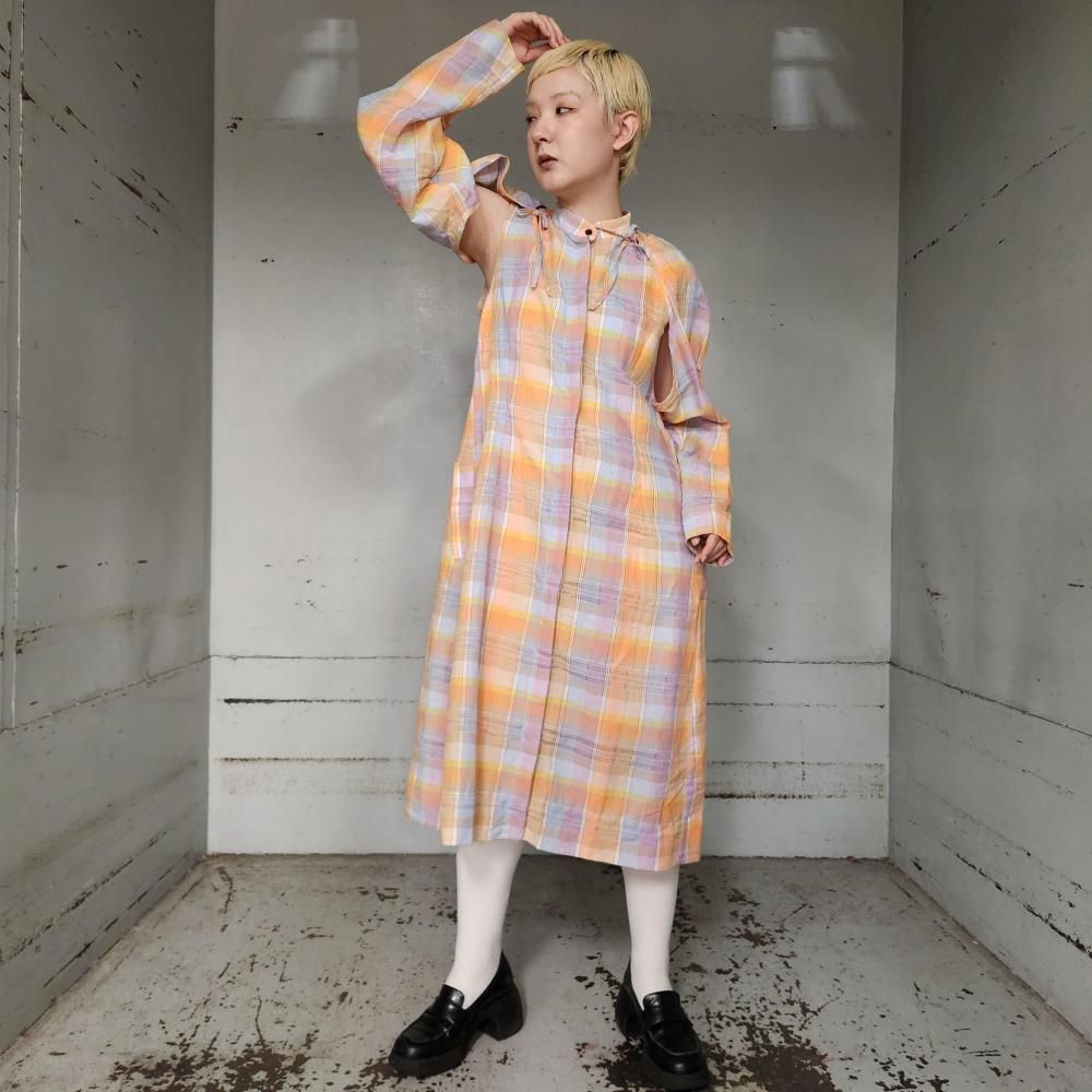 <img class='new_mark_img1' src='https://img.shop-pro.jp/img/new/icons16.gif' style='border:none;display:inline;margin:0px;padding:0px;width:auto;' />40%OFFHENRIK VIBSKOVDRESS