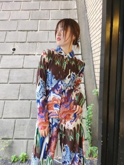 <img class='new_mark_img1' src='https://img.shop-pro.jp/img/new/icons1.gif' style='border:none;display:inline;margin:0px;padding:0px;width:auto;' />HENRIK VIBSKOVSLOPE BLOUSE