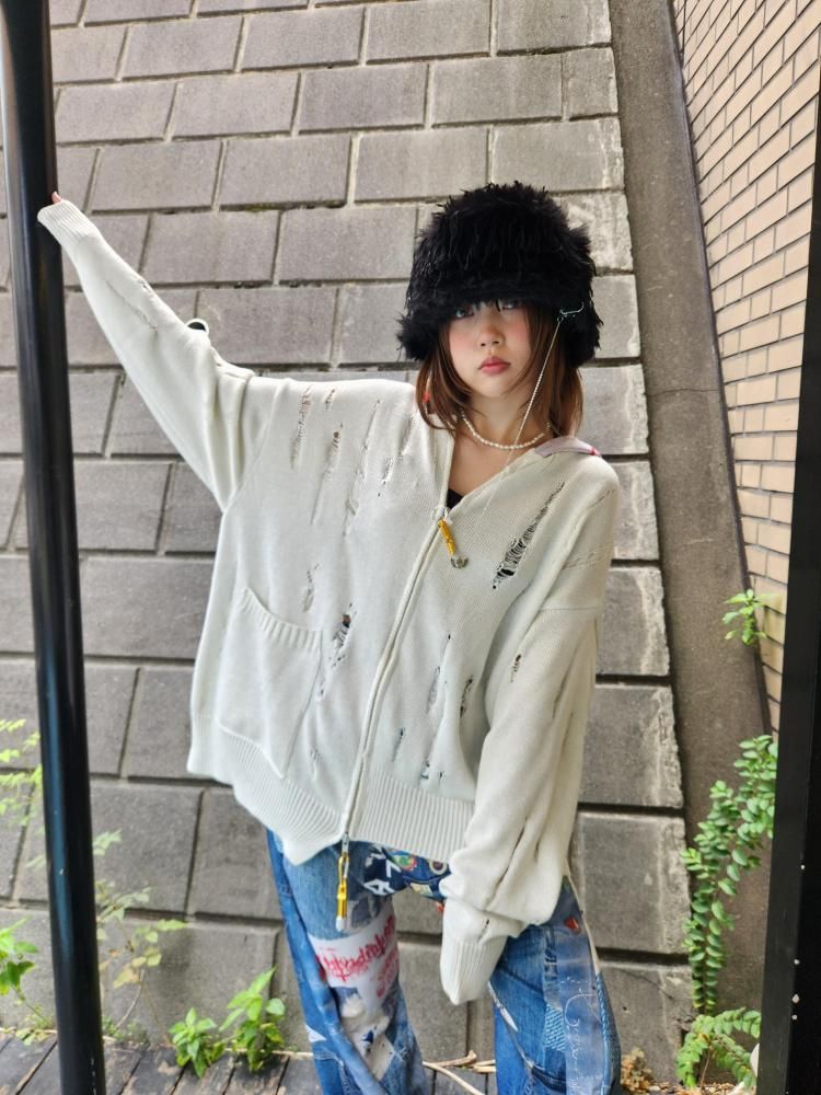 <img class='new_mark_img1' src='https://img.shop-pro.jp/img/new/icons1.gif' style='border:none;display:inline;margin:0px;padding:0px;width:auto;' />BODYSONG.EARHOOD GLITTERY BALACLAVA(WHITE)